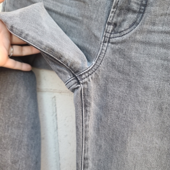 Madewell | The Perfect Vintage Jean in Connell Wash: Ripped Edition Size 26 - Picture 5 of 12